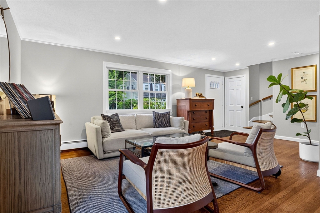 87-89 Saco Street, Unit 87 Newton, MA 02464 - Photo 3 of 26 Gallery Image 3