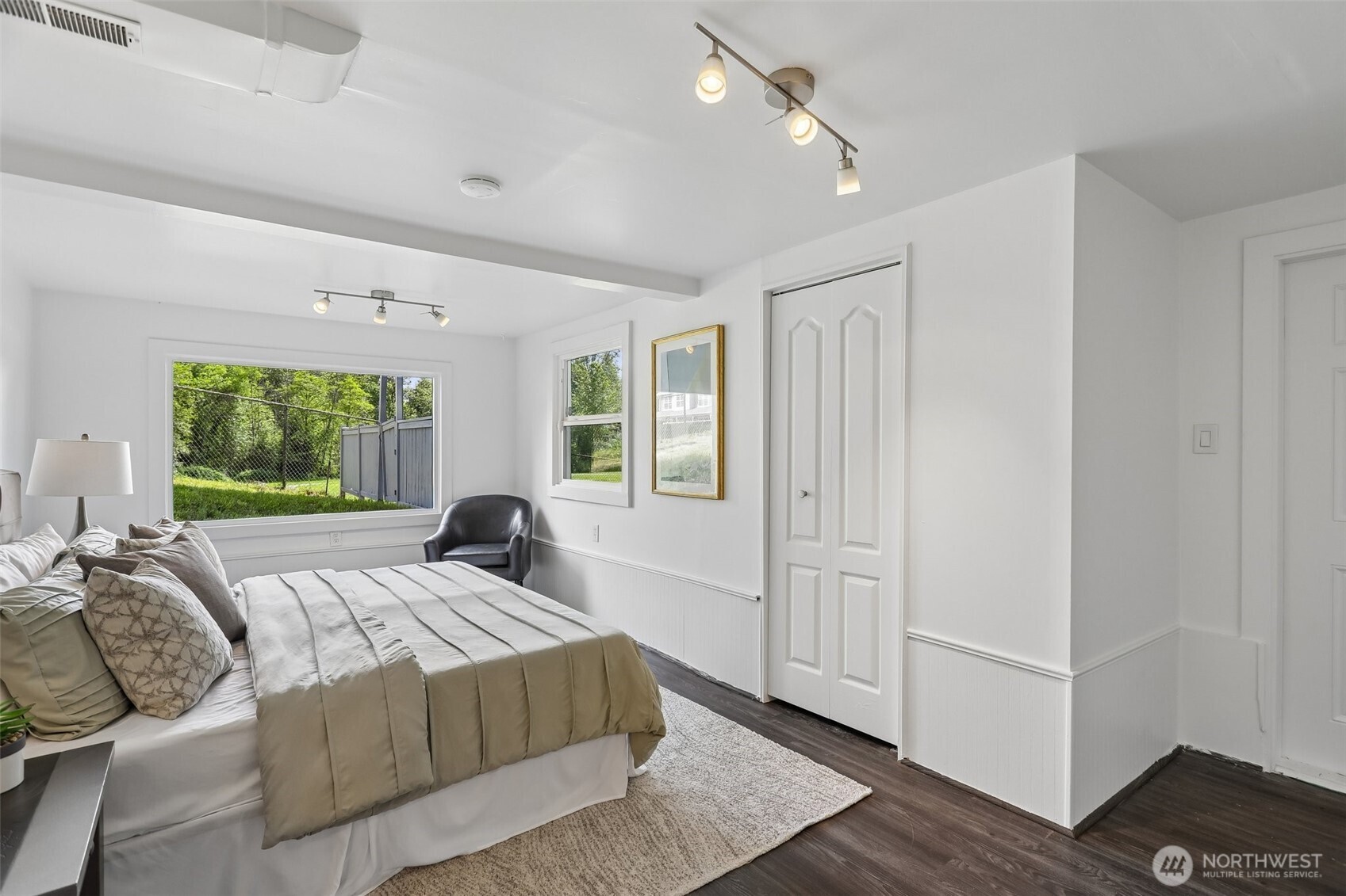 6745 18th Avenue Southwest Seattle, WA 98106 - Photo 15 of 33