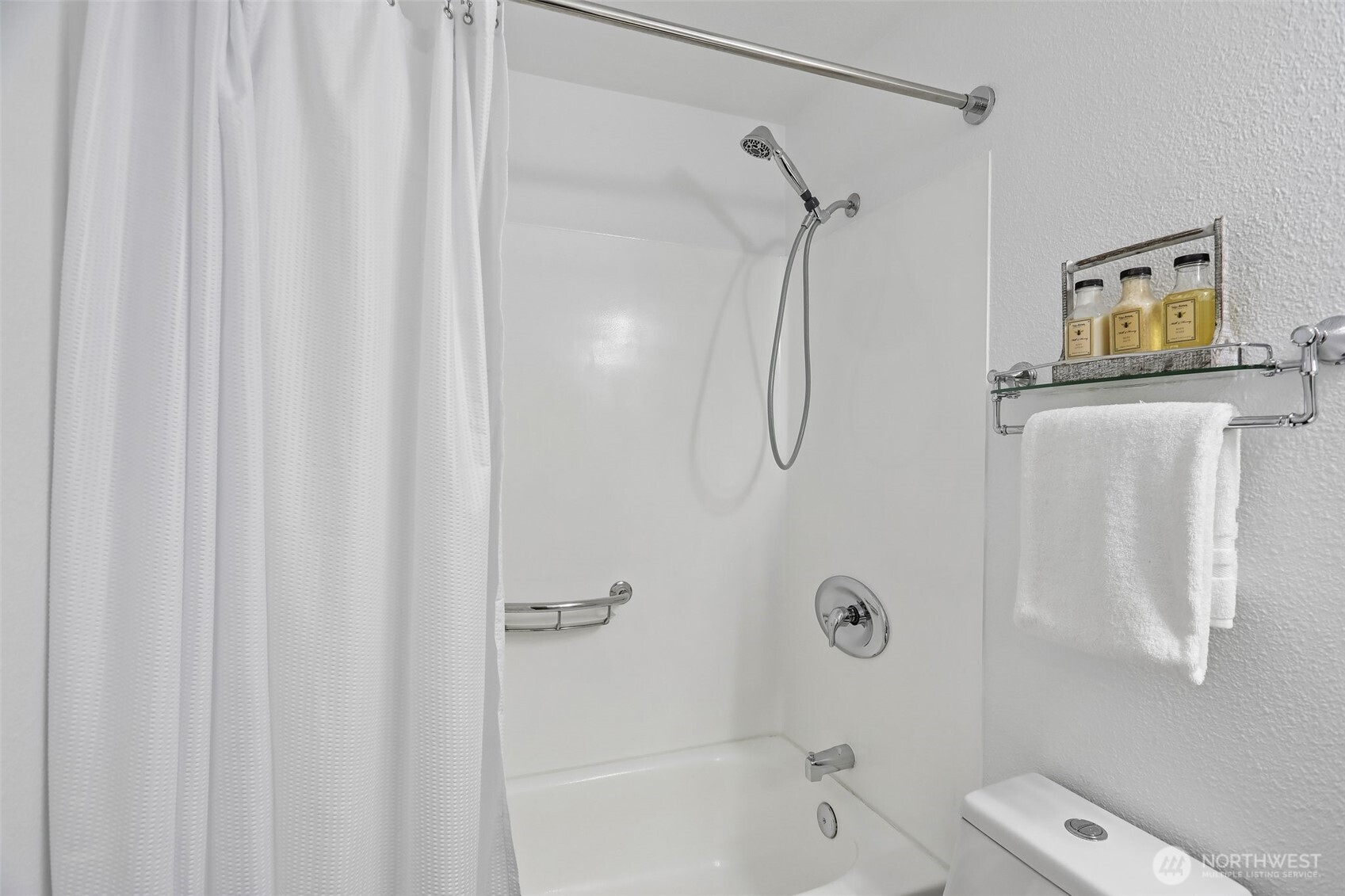 6745 18th Avenue Southwest Seattle, WA 98106 - Photo 10 of 33