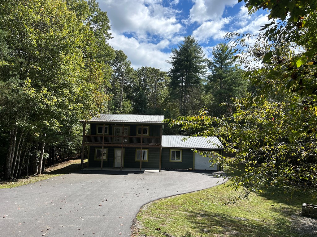 380 Hardscrabble Road Mineral Bluff, GA 30559 - Photo 22 of 75 Living Room Area in Great Rm