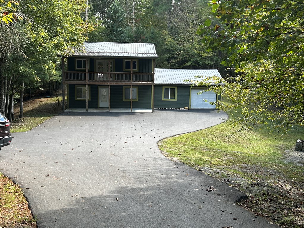 380 Hardscrabble Road Mineral Bluff, GA 30559 - Photo 24 of 75 Beautiful Kitchen with Island