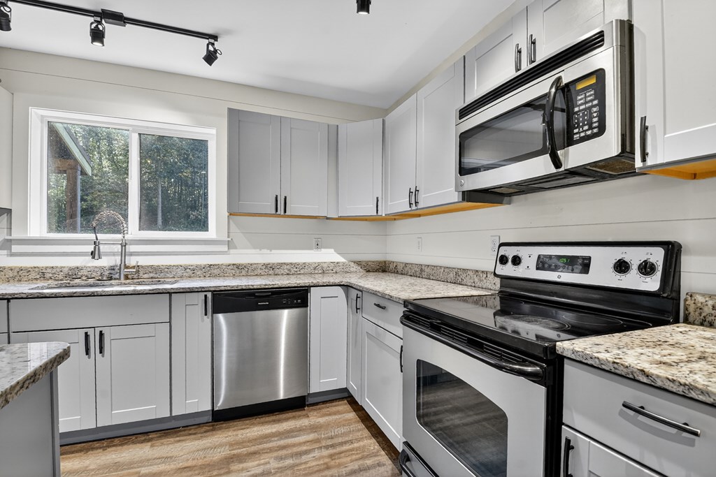 380 Hardscrabble Road Mineral Bluff, GA 30559 - Photo 48 of 75 Main Level Bedroom