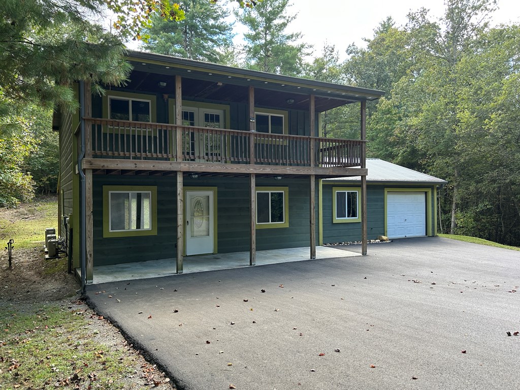 380 Hardscrabble Road Mineral Bluff, GA 30559 - Photo 7 of 75 Upgraded Kitchen w/Granite Tops