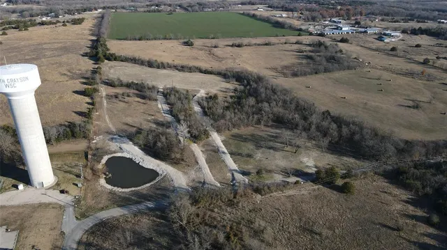 $395,000 | 239 Bh Cooke Lane, Van Alstyne, TX 75495