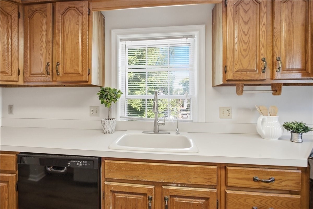 53 Front Street, Unit 53 Beverly, MA 01915 - Photo 17 of 34