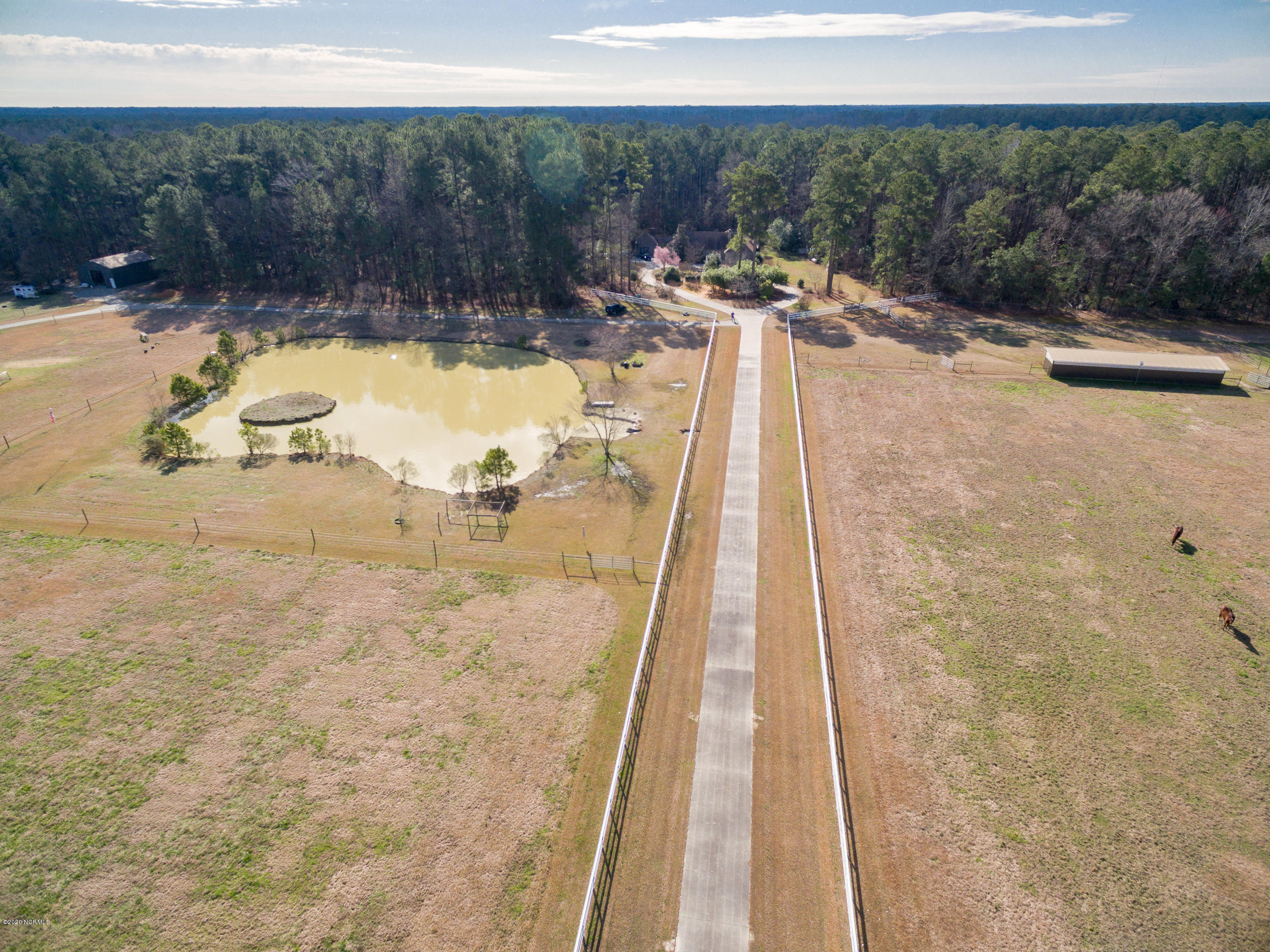 2468 Doc Loftin Road Ayden, NC 28513 - Photo 4 of 112 2