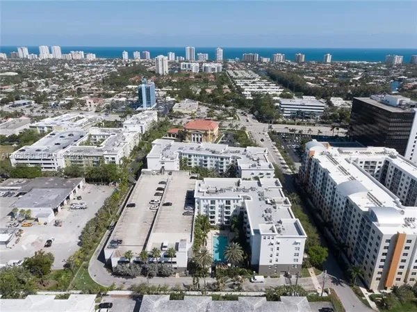 $2,390 | 2421 Northeast 65th Street, Unit 408, Fort Lauderdale, FL 33308