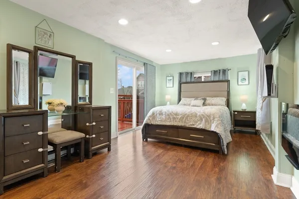 $479,900 | 64 Bradstreet Avenue, Lowell, MA 01851