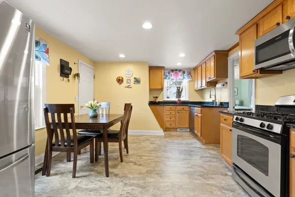 $479,900 | 64 Bradstreet Avenue, Lowell, MA 01851