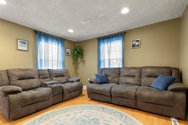 $479,900 | 64 Bradstreet Avenue, Lowell, MA 01851