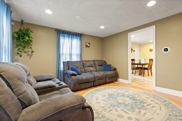 $479,900 | 64 Bradstreet Avenue, Lowell, MA 01851