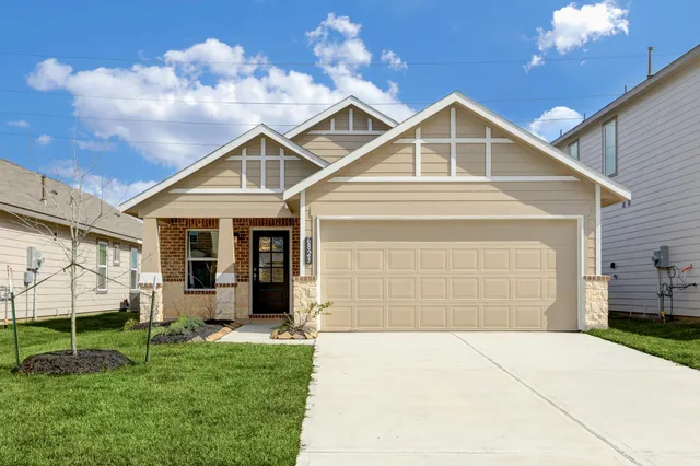 $2,300 | 6823 Escondido Drive, Houston, TX 77083