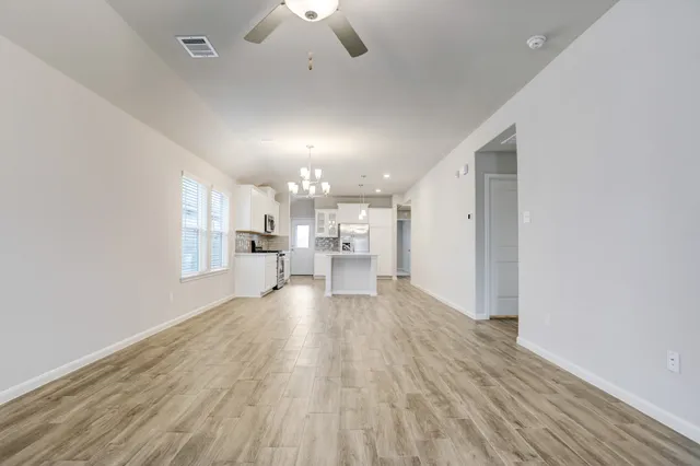 $2,300 | 6823 Escondido Drive, Houston, TX 77083