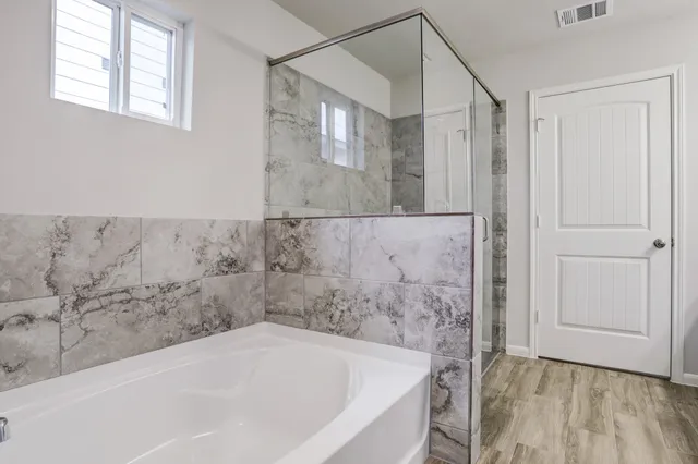 $2,300 | 6823 Escondido Drive, Houston, TX 77083