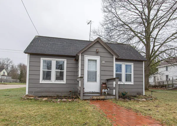 $89,900 | 217 East Main Street, Suring, WI 54174