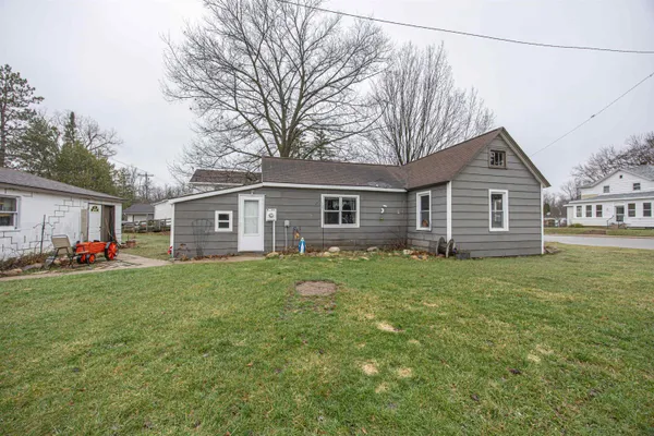$89,900 | 217 East Main Street, Suring, WI 54174