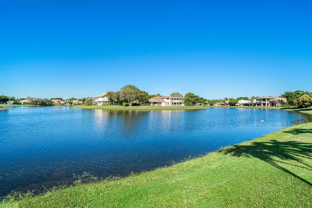 $12,500 | 4407 Woodfield Boulevard, Boca Raton, FL 33434