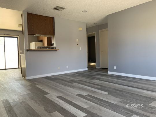 525 Commercial Avenue Ridgecrest, CA 93555 - Photo 5 of 17