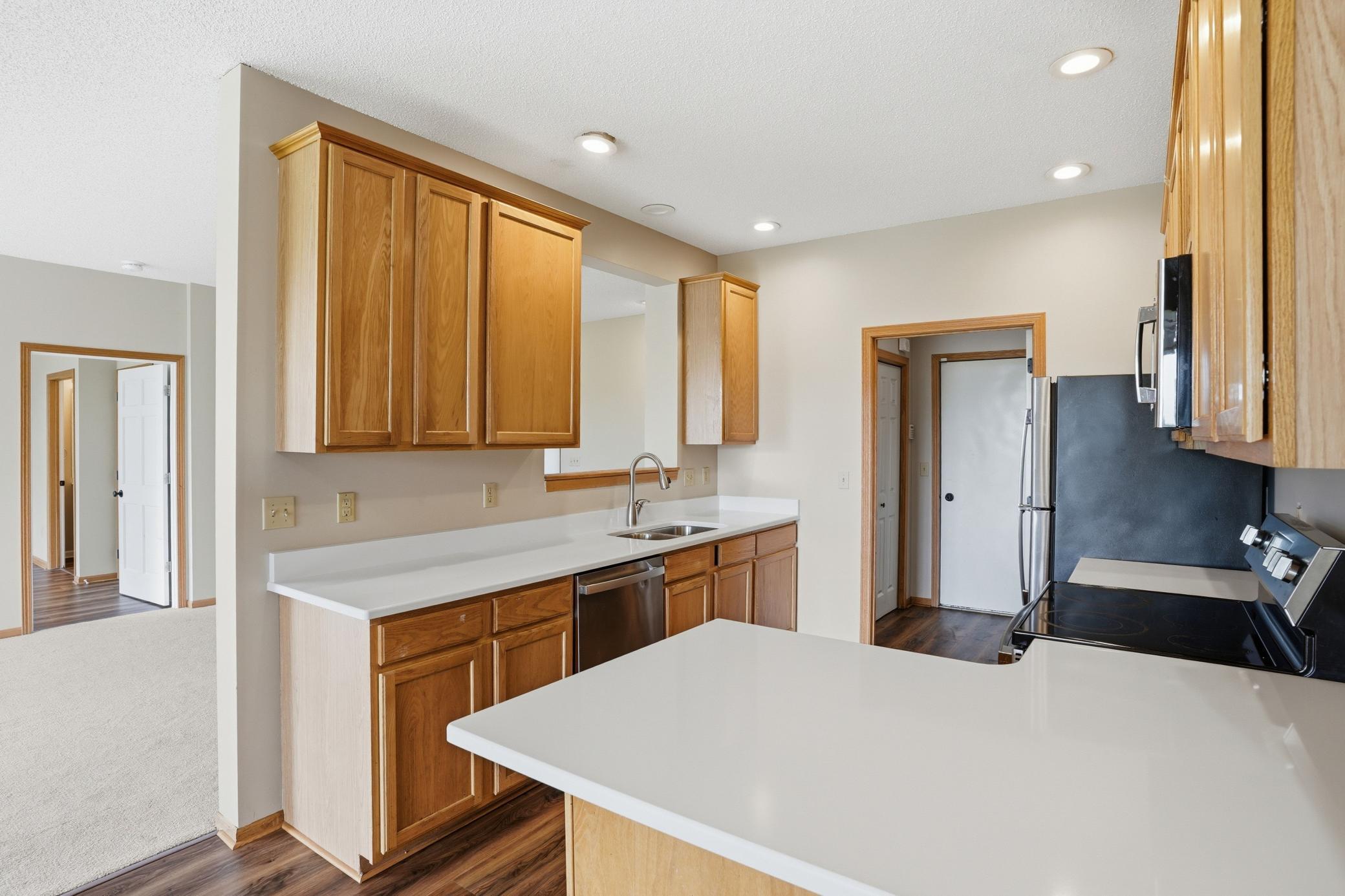 5792 Prairie Ridge Drive, Unit 182 Shoreview, MN 55126 - Photo 19 of 46