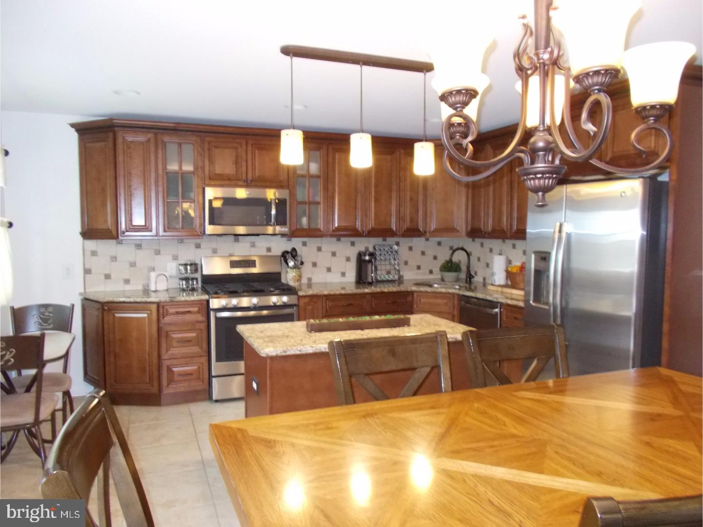 3573 Brookview Road Philadelphia, PA 19154 - Photo 8 of 25 Gallery Image 8