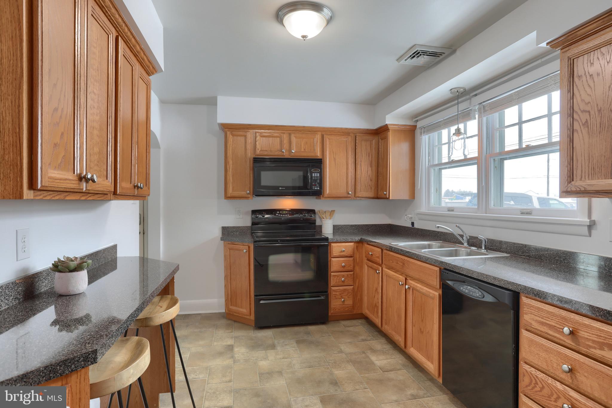 5309 Devonshire Road Harrisburg, PA 17112 - Photo 9 of 30 Gallery Image 9