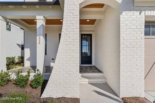 $1,108,000 | 636 Waterstone Drive, Wilmington, NC 28411