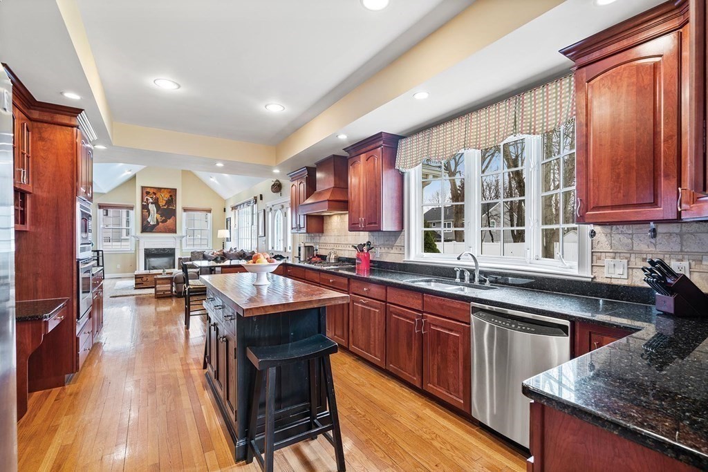 15 Kerr Path Newton, MA 02459 - Photo 12 of 33