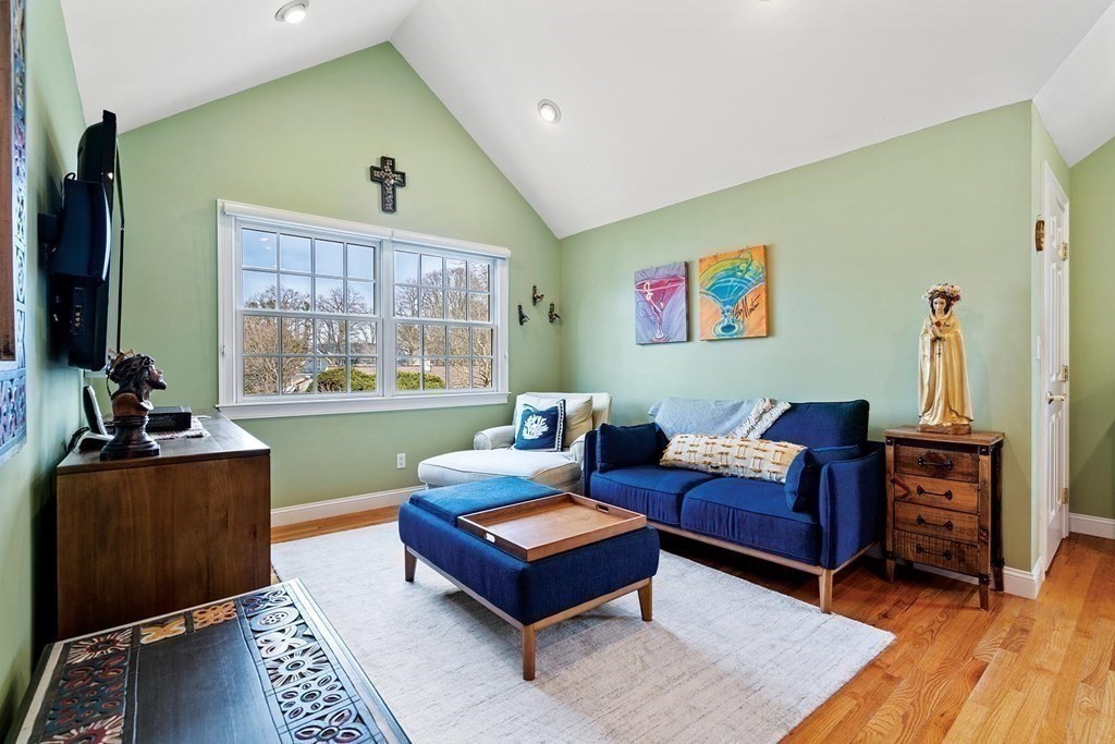 15 Kerr Path Newton, MA 02459 - Photo 16 of 33