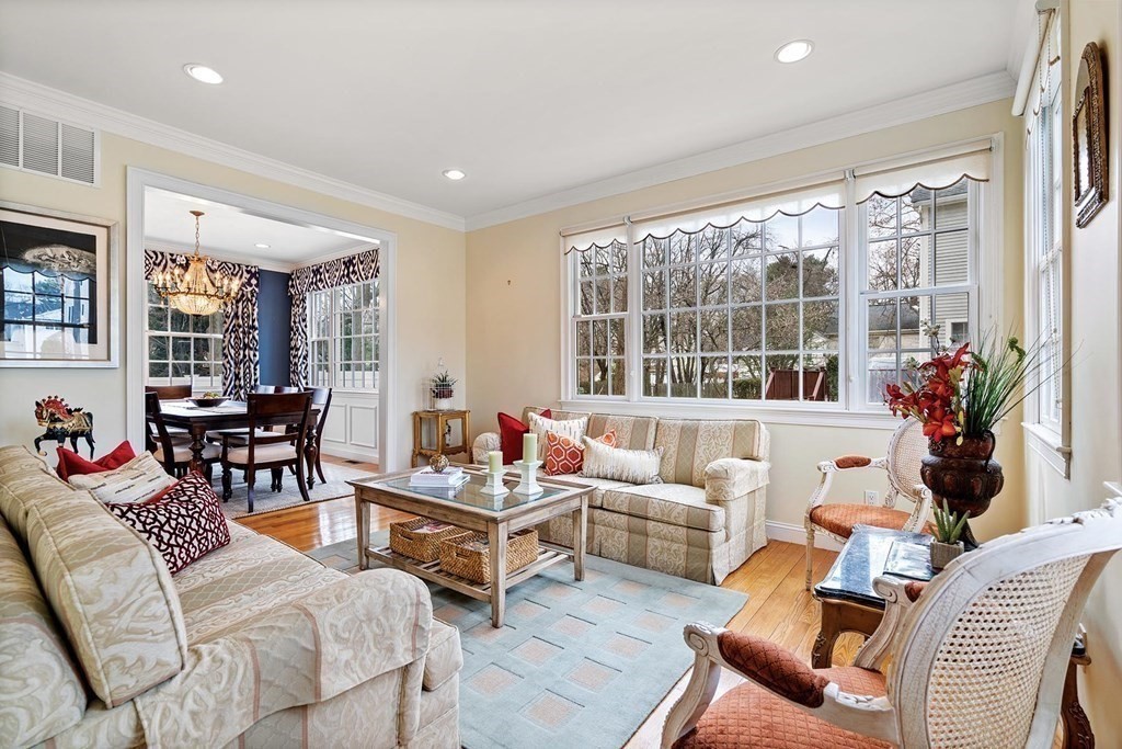 15 Kerr Path Newton, MA 02459 - Photo 6 of 33
