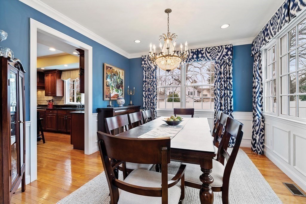 15 Kerr Path Newton, MA 02459 - Photo 8 of 33