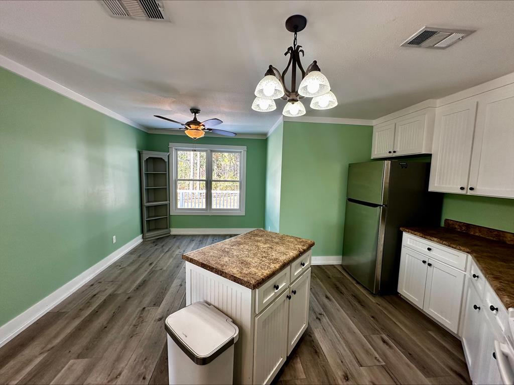 119 Old Ferry Dock Road Eastpoint, FL 32328 - Photo 8 of 48