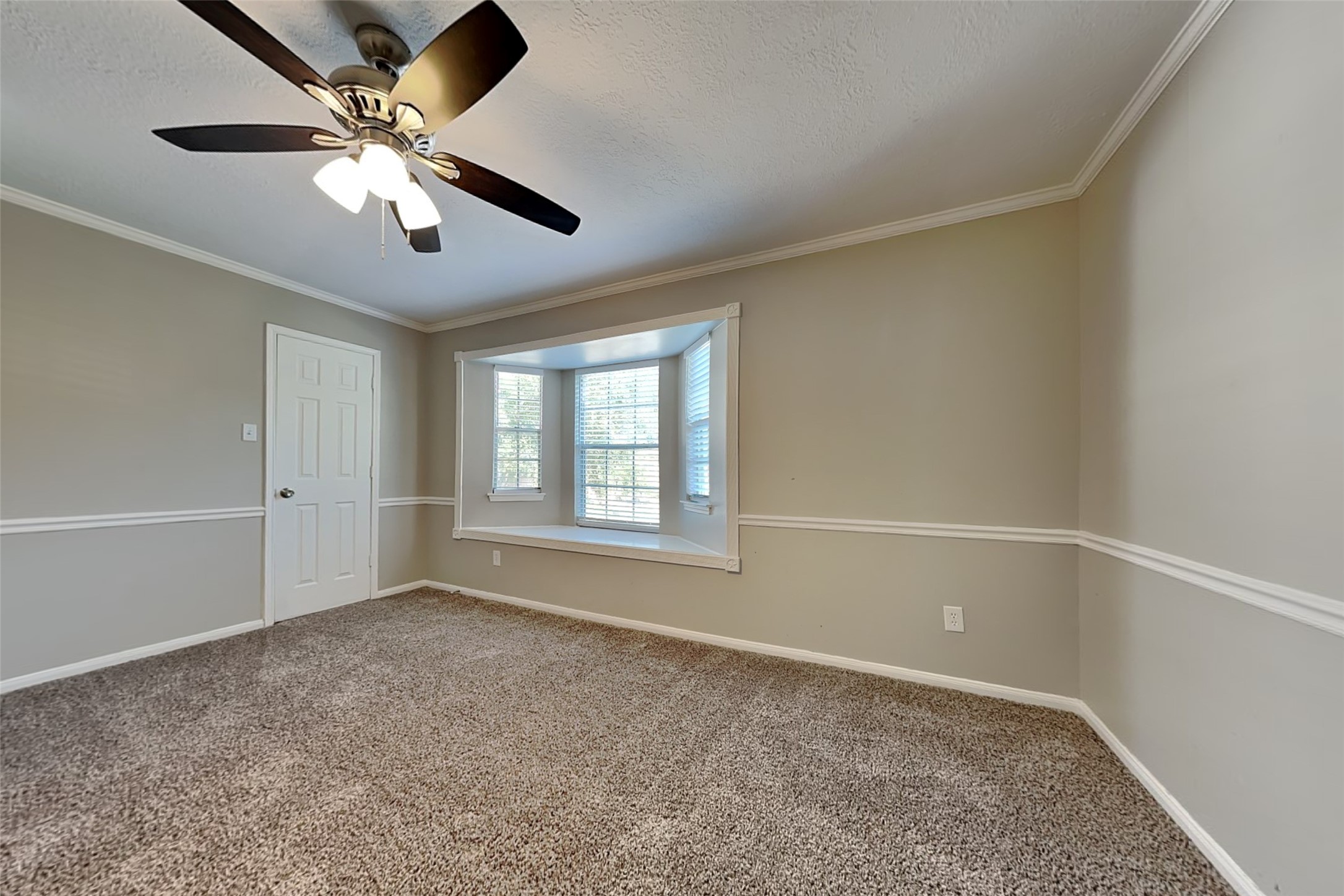 29439 Fox River Drive Spring, TX 77386 - Photo 22 of 29 a view of an empty room with a window