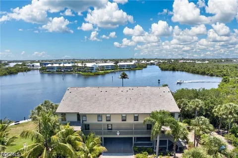 $479,900 | 16600 Bocilla Island Club Drive, Unit 35, Bokeelia, FL 33922
