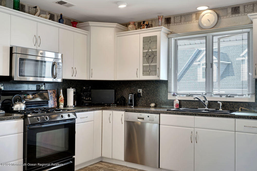 3 Dune Drive Bayville, NJ 08721 - Photo 32 of 77 037_dsc05918-dsc05922