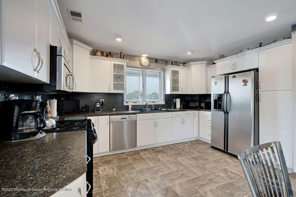 3 Dune Drive Bayville, NJ 08721 - Photo 33 of 77 038_dsc05923-dsc05927