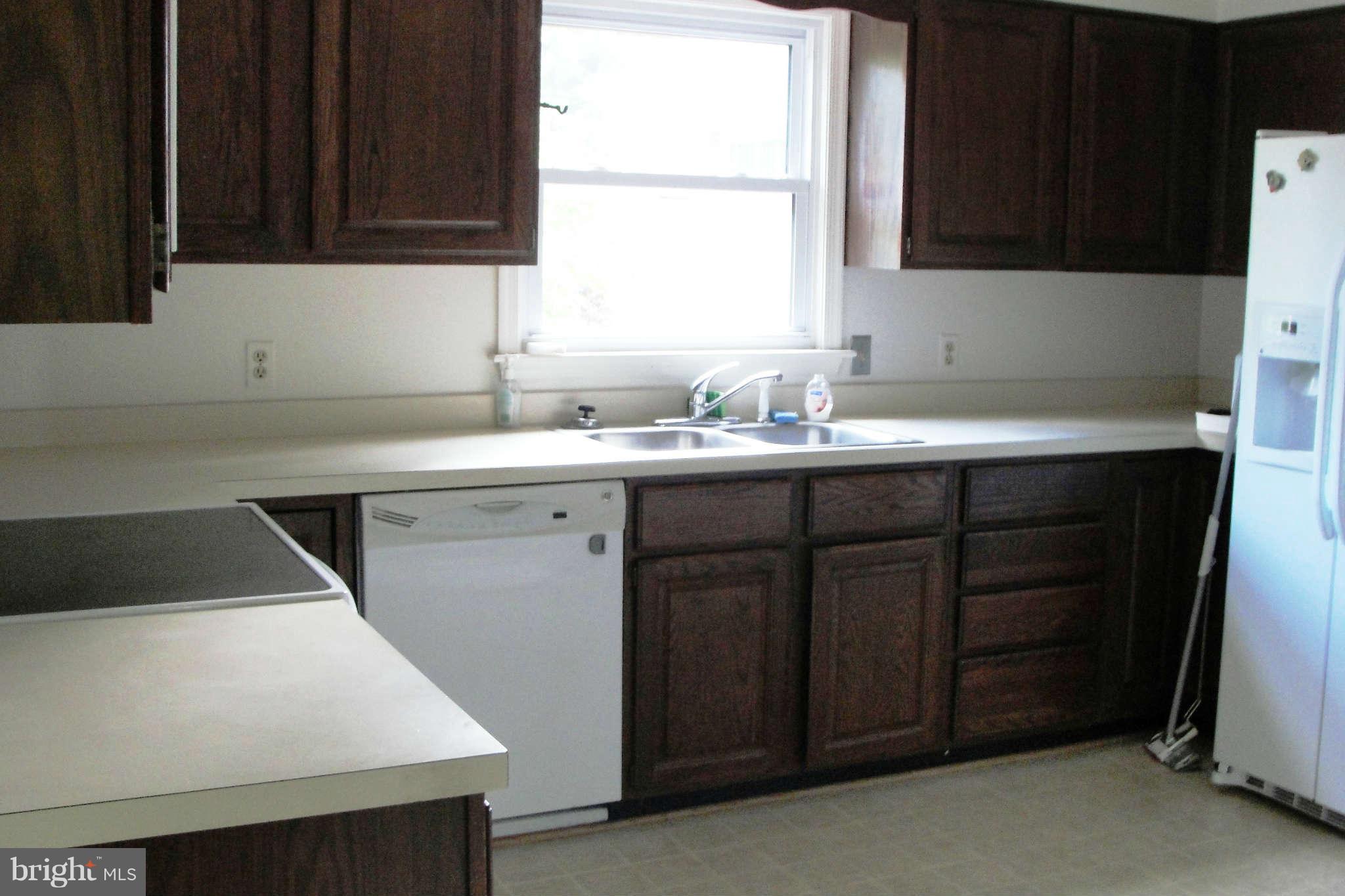 7472 Kennedy Road Nokesville, VA 20181 - Photo 15 of 30 Kitchen