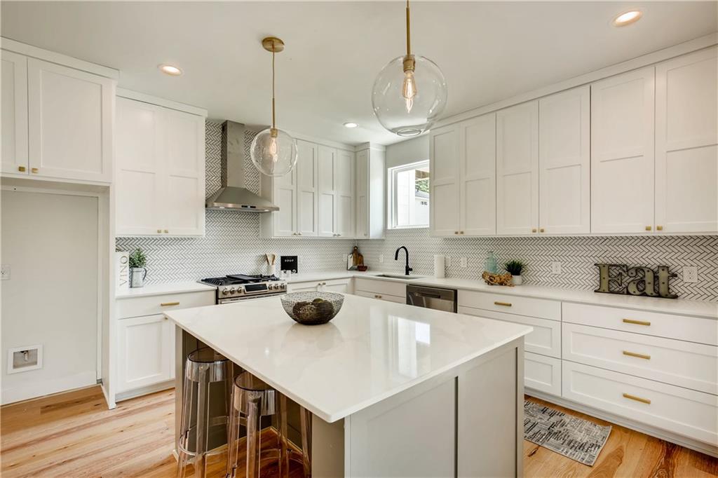 1108 Walton Lane, Unit A Austin, TX 78721 - Photo 13 of 27