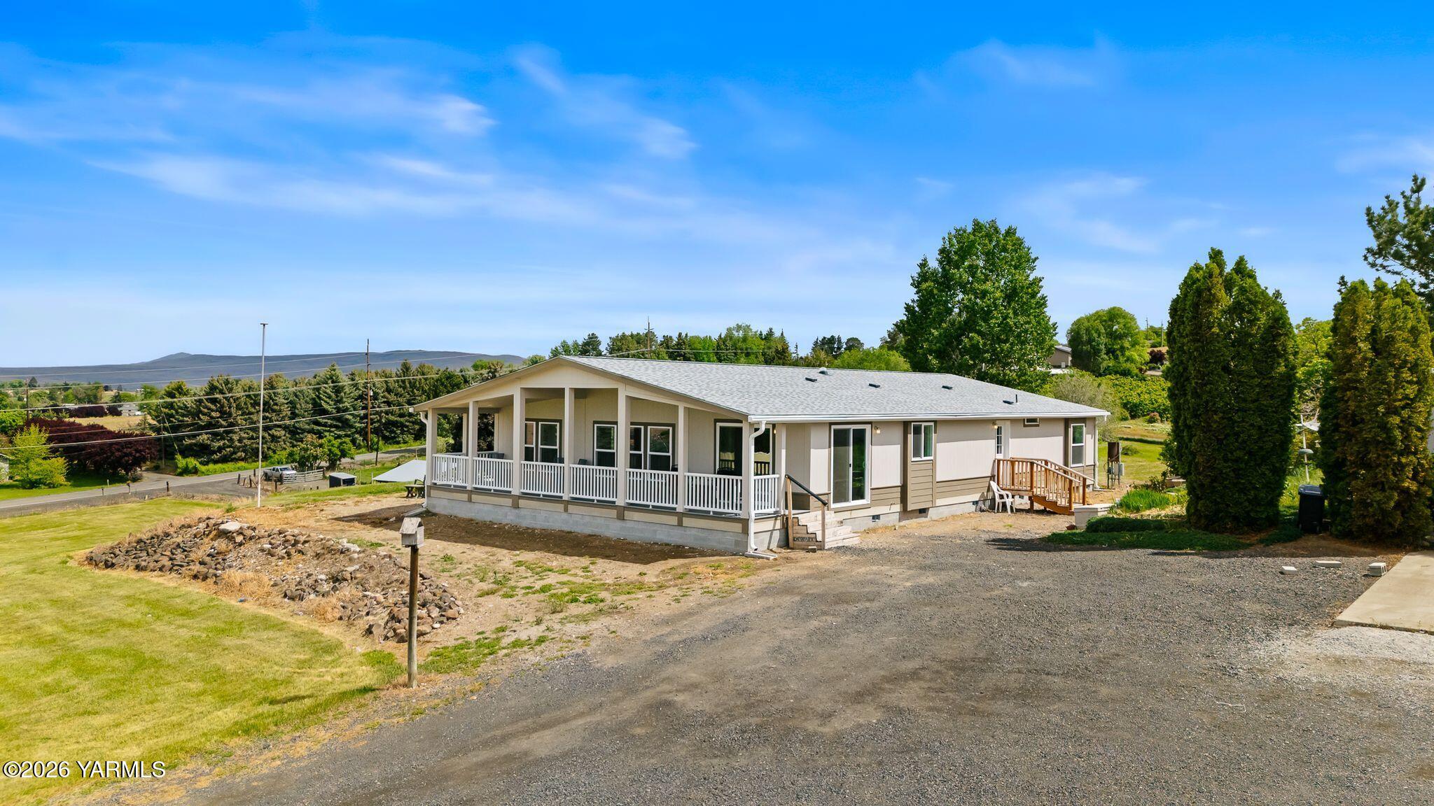 1490 Gore Road Selah, WA 98942 - Photo 4 of 40 mls_1490 Gore Rd Aerials-1