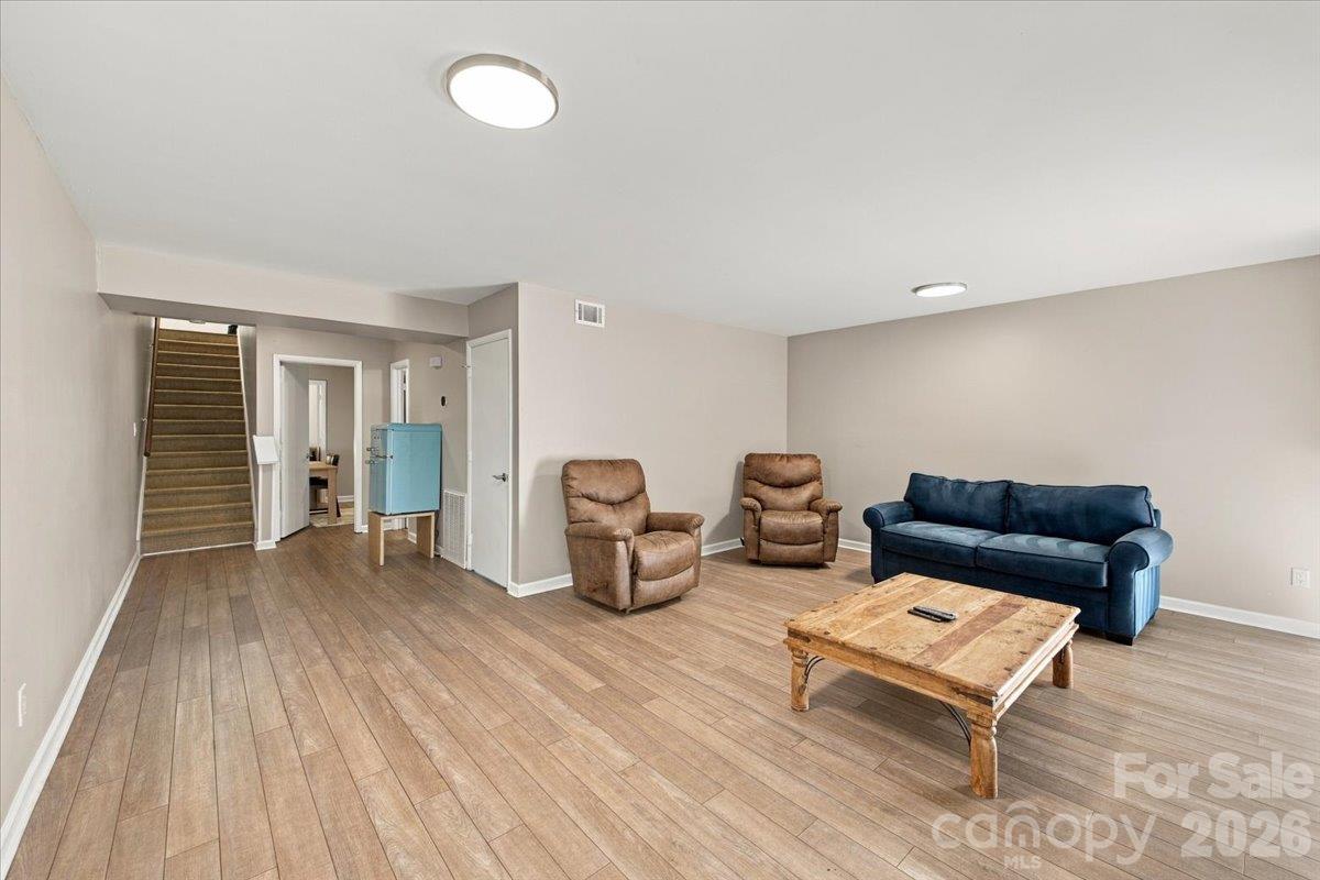 5805 Sharon Road, Unit E Charlotte, NC 28210 - Photo 15 of 27 Gallery Image 15