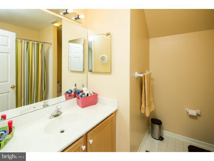 33 Riva Ridge Lane Bear, DE 19701 - Photo 20 of 23 Bathroom