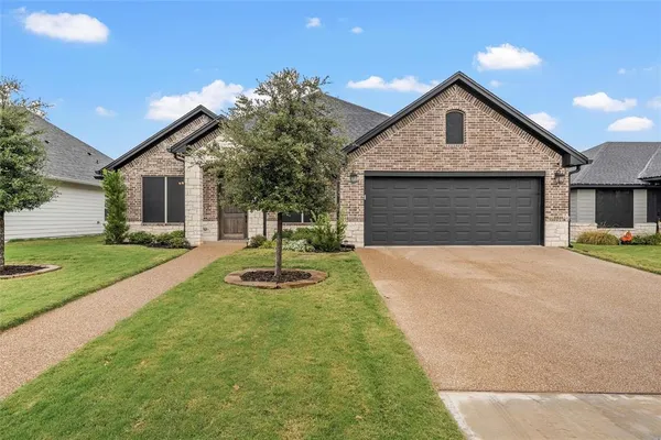 $399,900 | 5525 Black Horse Court, Waco, TX 76708