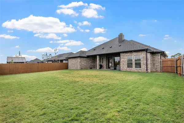$399,900 | 5525 Black Horse Court, Waco, TX 76708