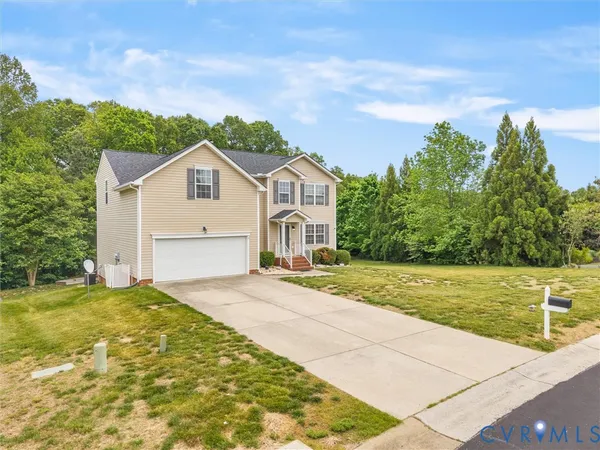 $439,950 | 13207 Abbeydale Drive, Chester, VA 23831