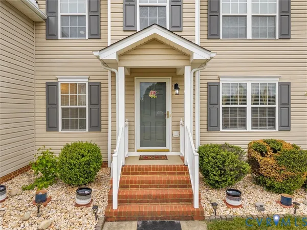 $439,950 | 13207 Abbeydale Drive, Chester, VA 23831