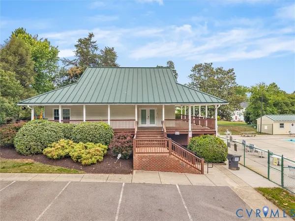 $439,950 | 13207 Abbeydale Drive, Chester, VA 23831