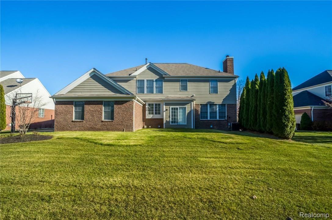 48591 Antique Road Canton, MI 48187 - Photo 4 of 23 4 - Copy.jpg