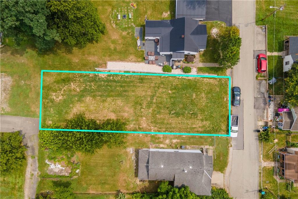 352 Pershing Avenue Houston, PA 15342 - Photo 2 of 19