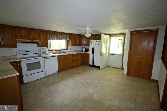 $110,000 | 1144 Cemetery Road, Friendsville, MD 21531