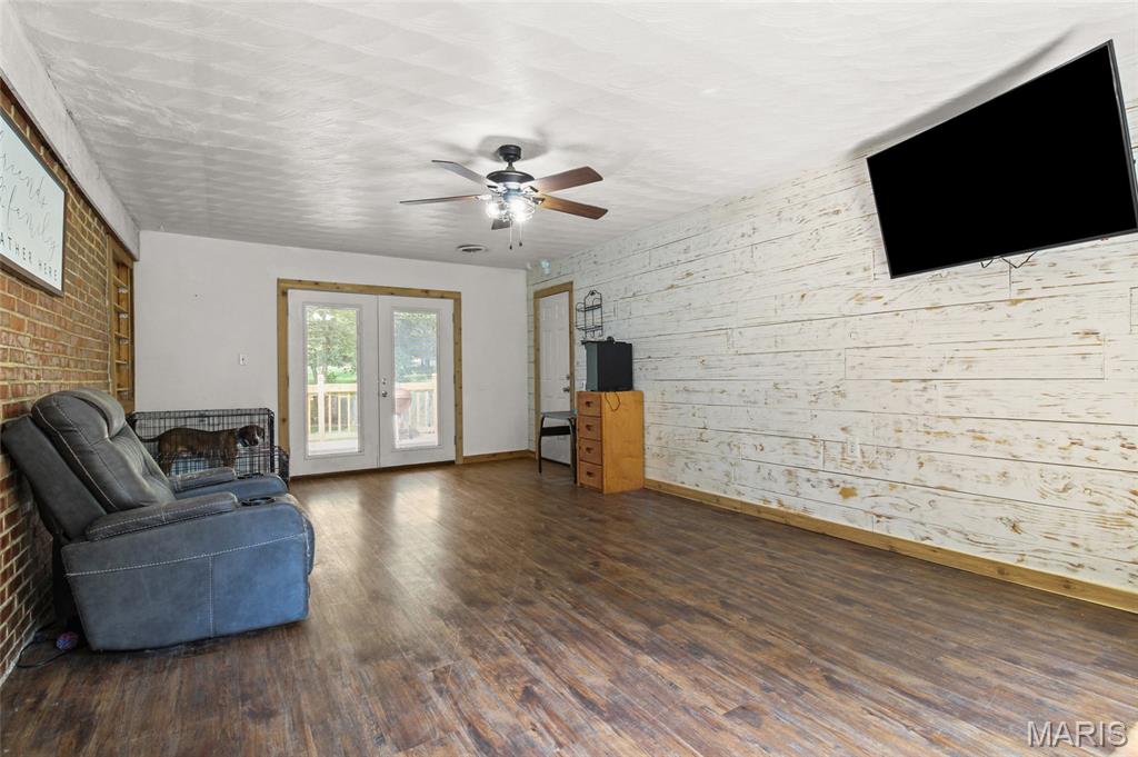 9175 Jones Creek Road Dittmer, MO 63023 - Photo 15 of 46
