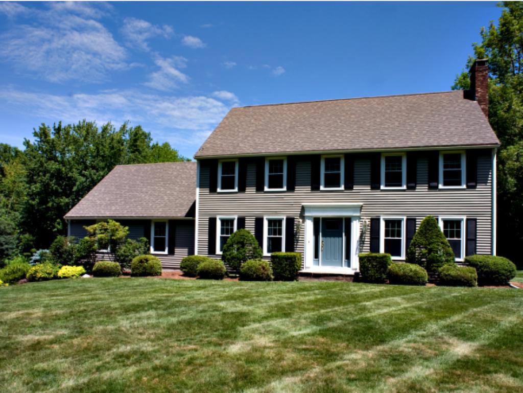 19 Bartlett Road Hampstead, NH 03841 - Photo 1 of 36 Gallery Image 1